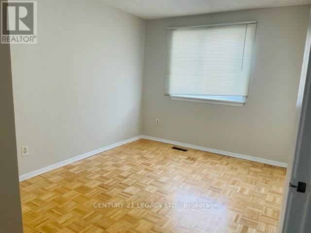 65 Bradstone Square, Toronto, Ontario  M1B 1W1 - Photo 13 - E13015378