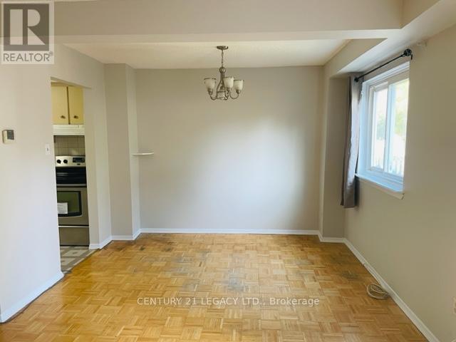 65 Bradstone Square, Toronto, Ontario  M1B 1W1 - Photo 3 - E13015378