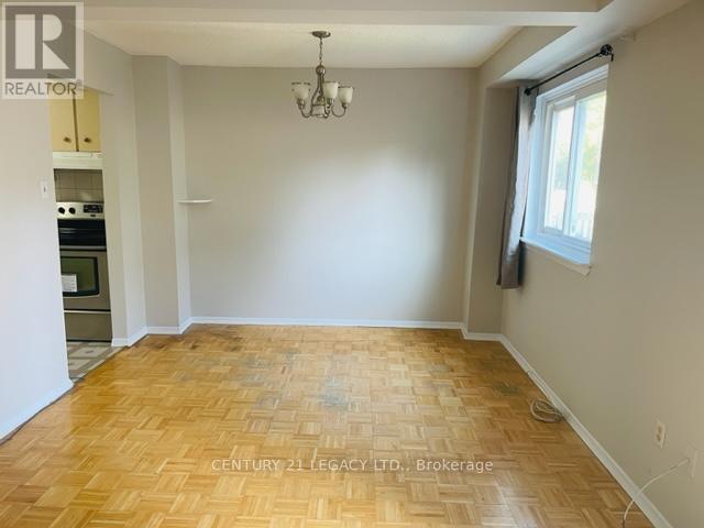 65 Bradstone Square, Toronto, Ontario  M1B 1W1 - Photo 6 - E13015378