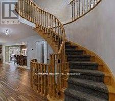 98 Keffer Circle, Newmarket, Ontario  L3X 1R8 - Photo 3 - N13015376