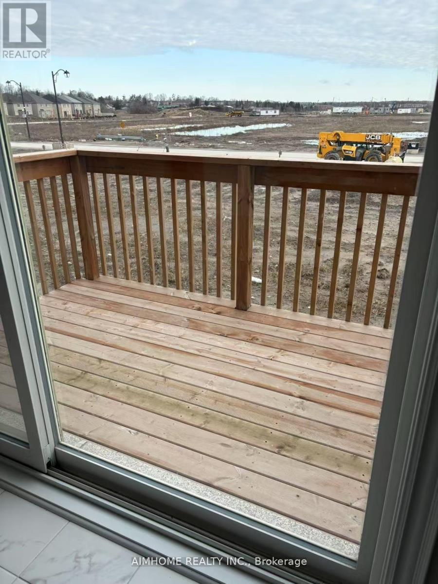 98 Keffer Circle, Newmarket, Ontario  L3X 1R8 - Photo 7 - N13015376