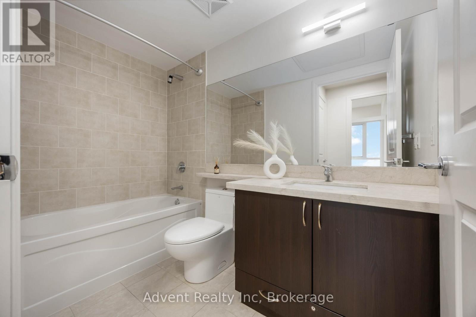 604 - 1 Upper Duke Crescent, Markham, Ontario  L6G 0B6 - Photo 29 - N13015390