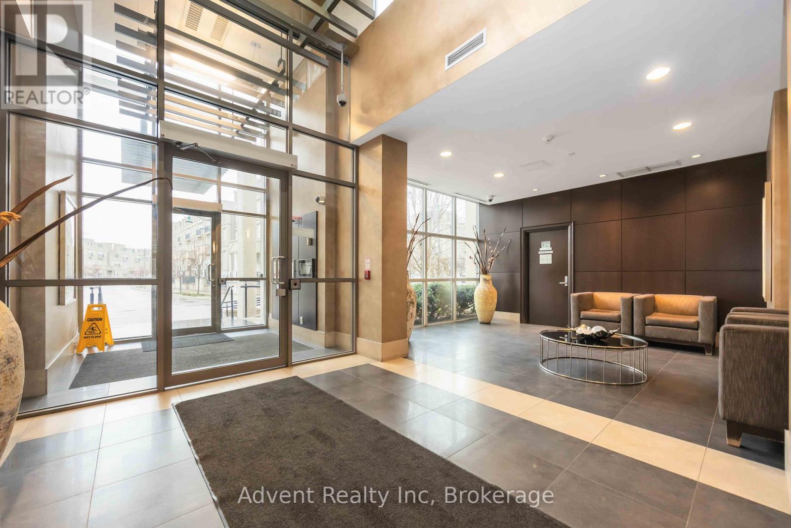 604 - 1 Upper Duke Crescent, Markham, Ontario  L6G 0B6 - Photo 4 - N13015390