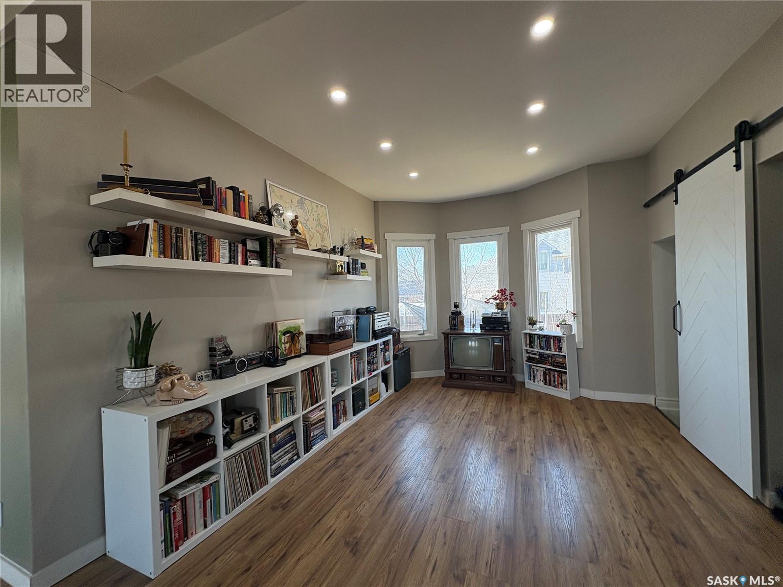 112 1st Avenue, Vibank, Saskatchewan  S0G 4Y0 - Photo 10 - SK033298