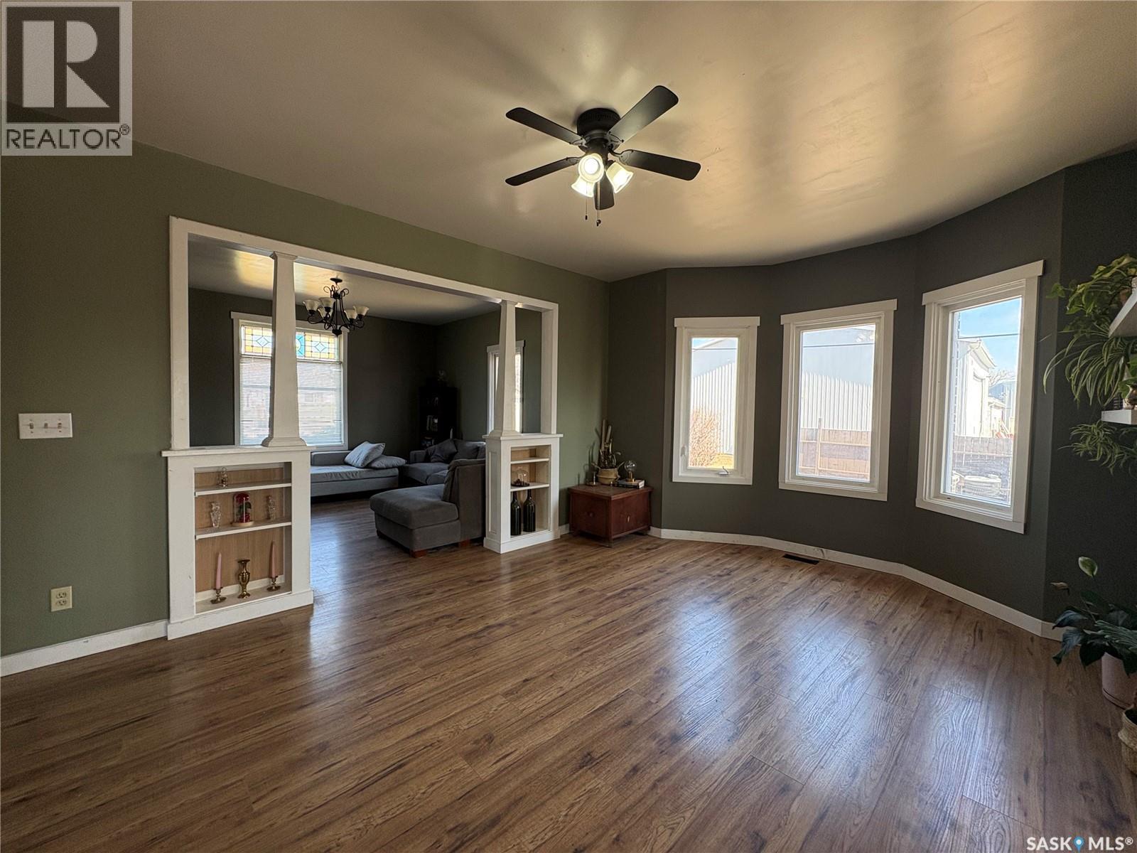 112 1st Avenue, Vibank, Saskatchewan  S0G 4Y0 - Photo 15 - SK033298