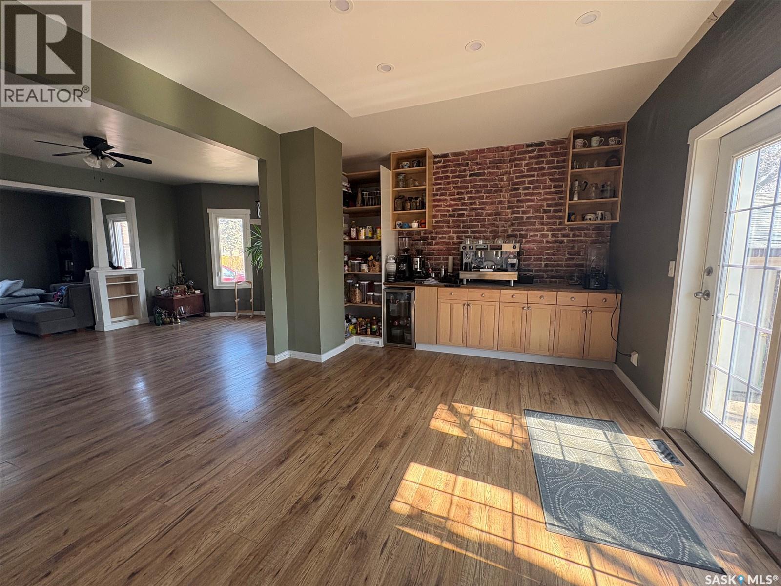 112 1st Avenue, Vibank, Saskatchewan  S0G 4Y0 - Photo 24 - SK033298