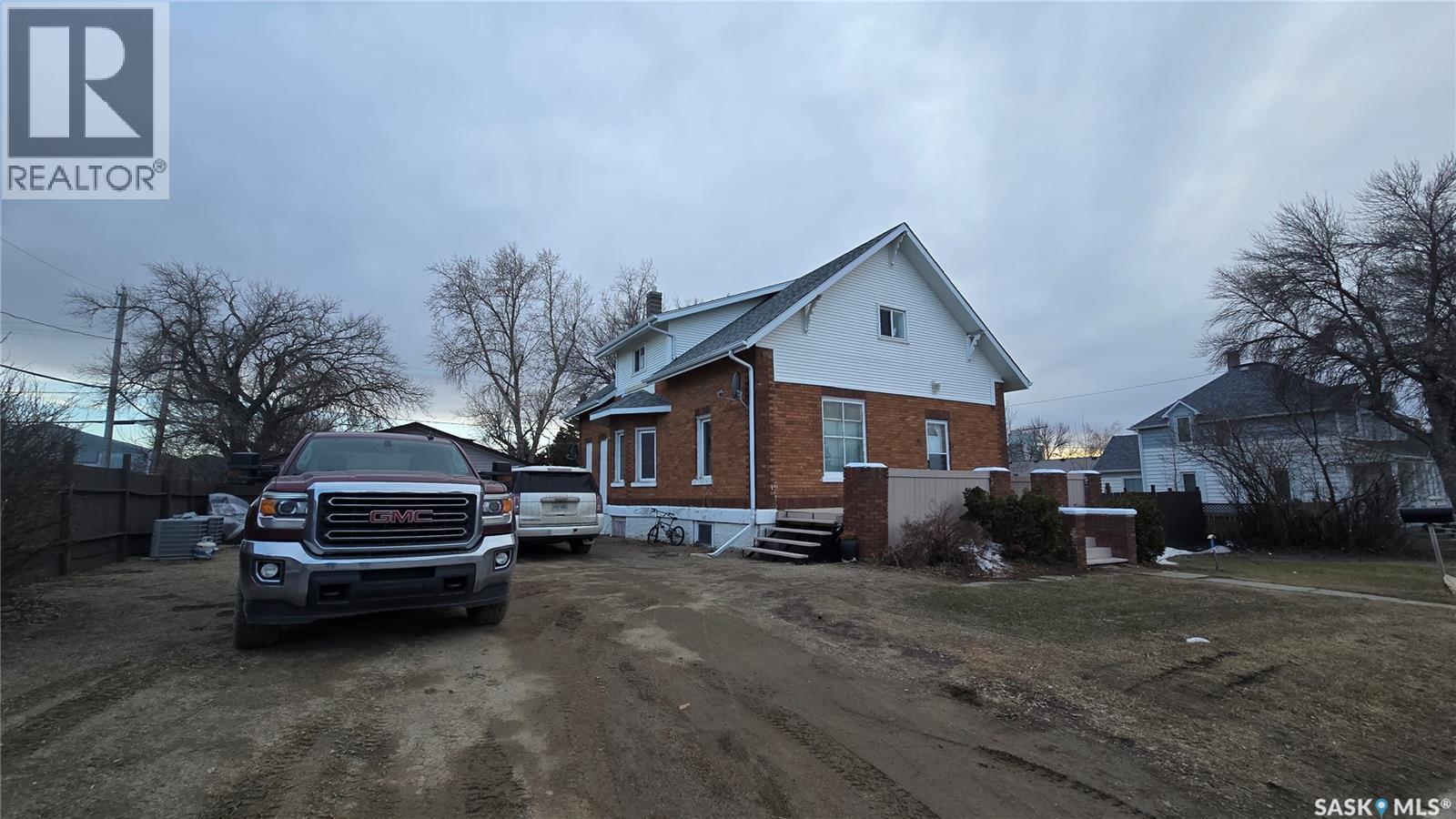 112 1st Avenue, Vibank, Saskatchewan  S0G 4Y0 - Photo 4 - SK033298