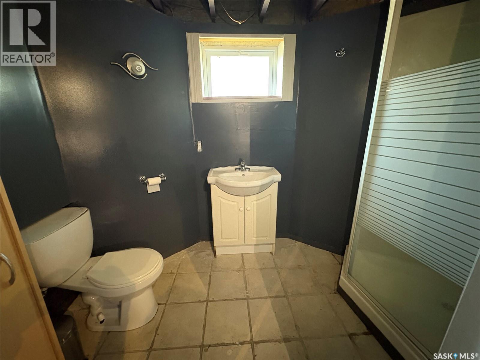 112 1st Avenue, Vibank, Saskatchewan  S0G 4Y0 - Photo 60 - SK033298