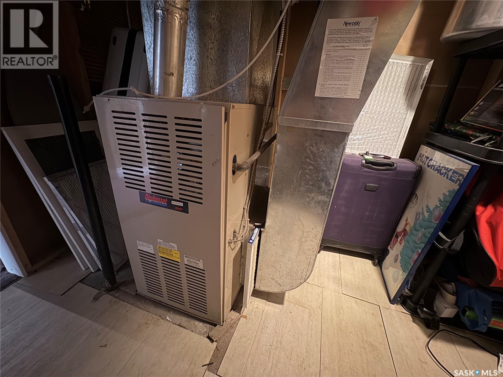 112 1st Avenue, Vibank, Saskatchewan  S0G 4Y0 - Photo 62 - SK033298