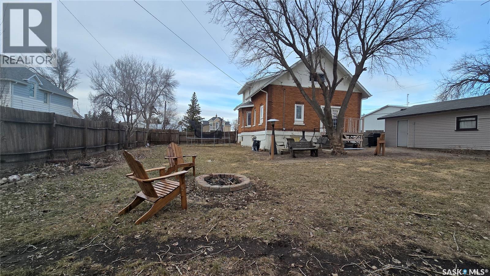 112 1st Avenue, Vibank, Saskatchewan  S0G 4Y0 - Photo 7 - SK033298