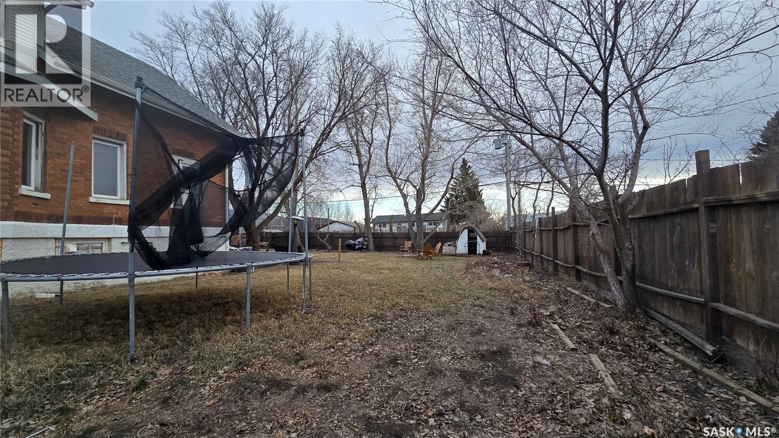 112 1st Avenue, Vibank, Saskatchewan  S0G 4Y0 - Photo 8 - SK033298