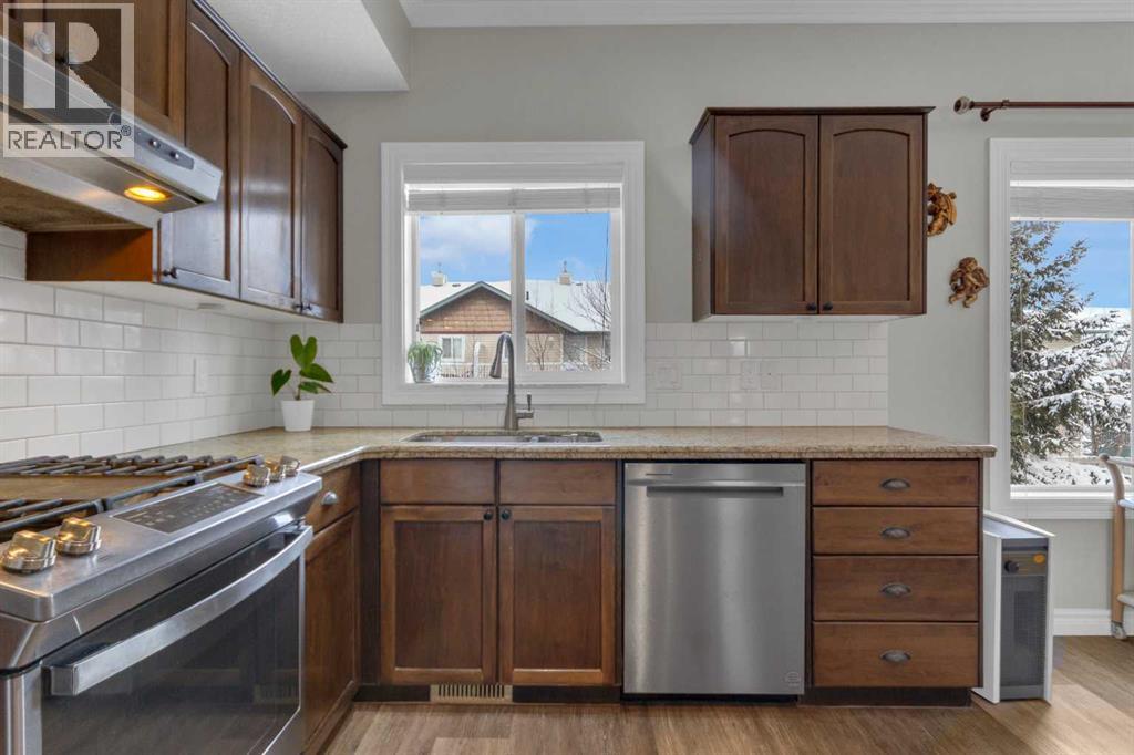 10 West Cedar Rise SW, Calgary, Alberta  T3H 5G8 - Photo 17 - A2297241