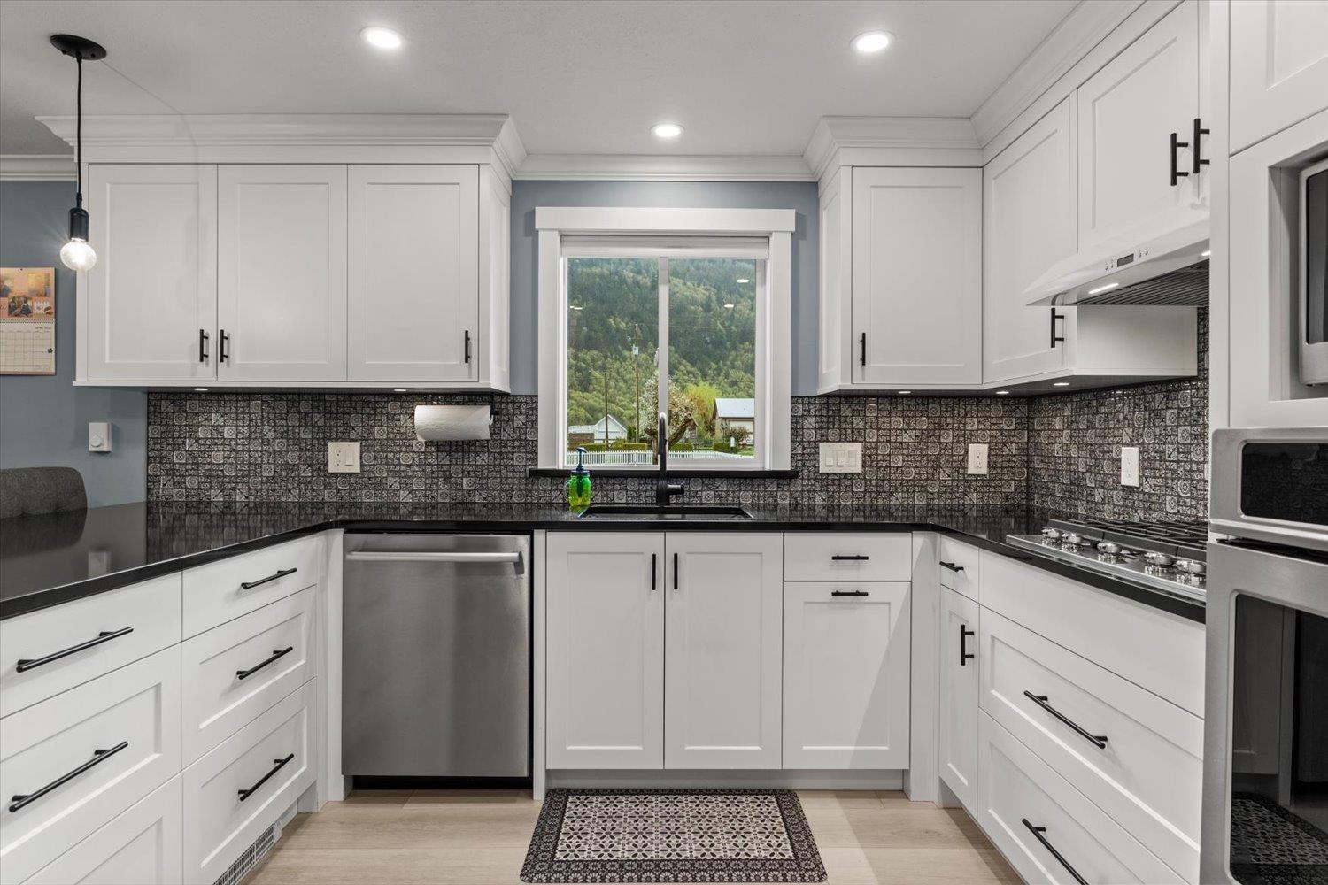 38611 Old Yale Road, Abbotsford, British Columbia  V3G 1X5 - Photo 21 - R3112575