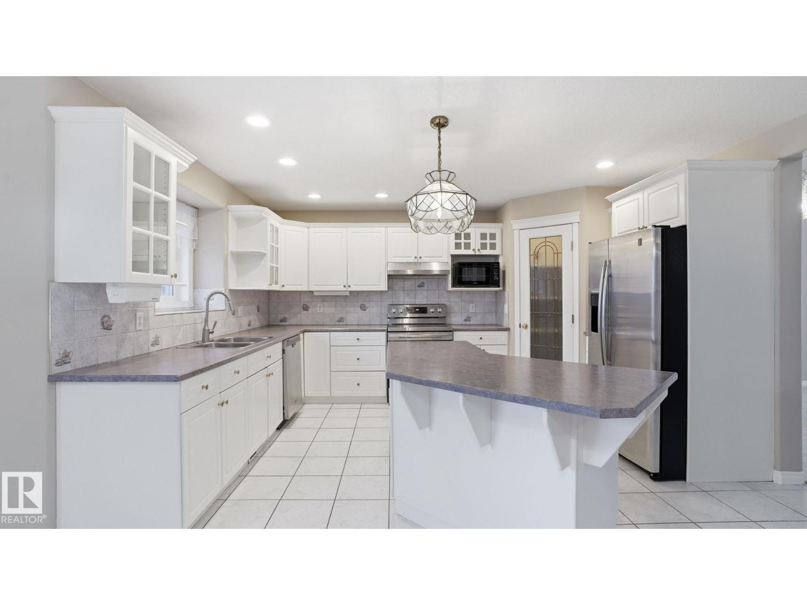 1007 Ormsby Cr Nw, Edmonton, Alberta  T5T 6G8 - Photo 15 - E4482663