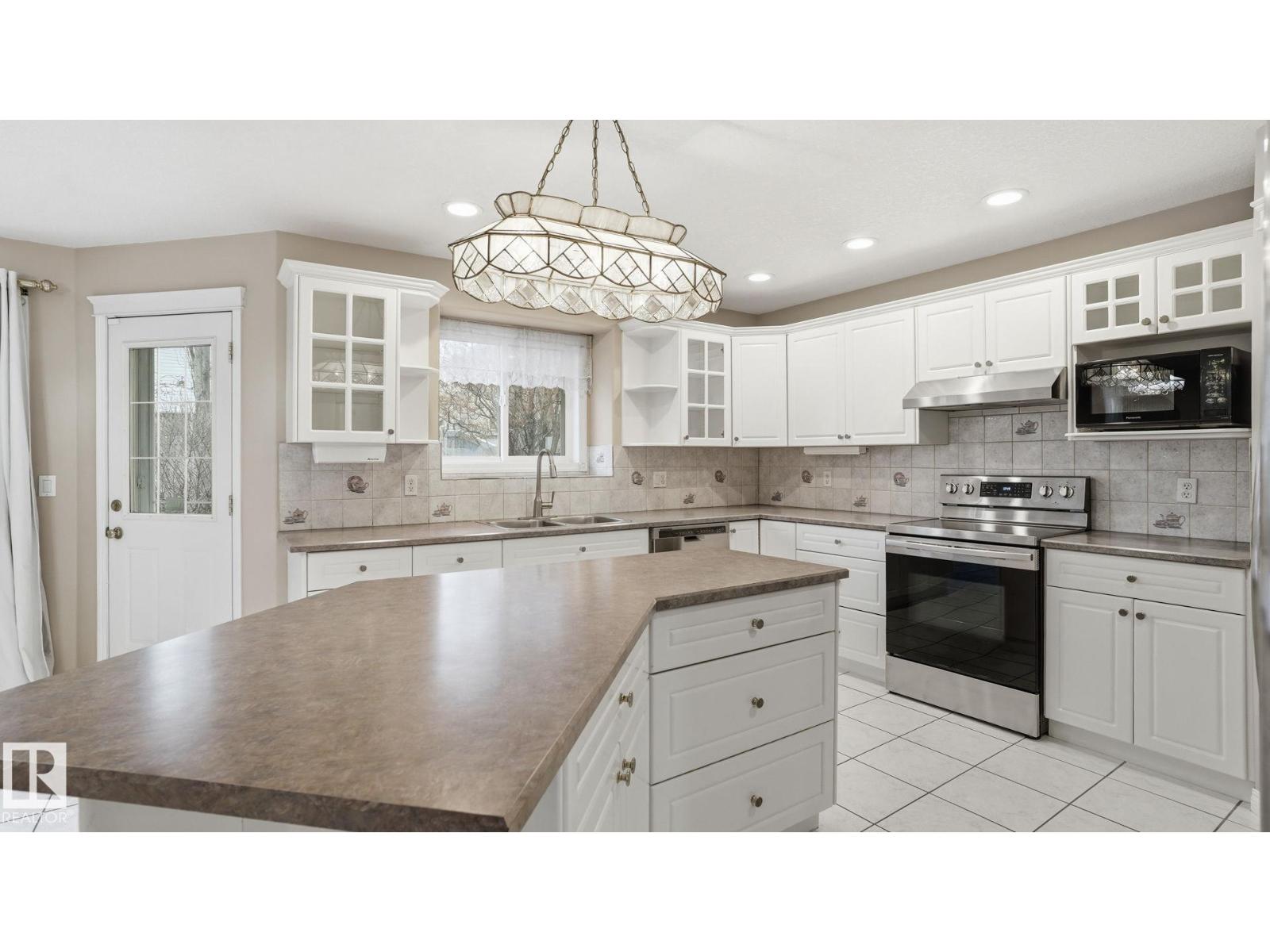 1007 Ormsby Cr Nw, Edmonton, Alberta  T5T 6G8 - Photo 20 - E4482663