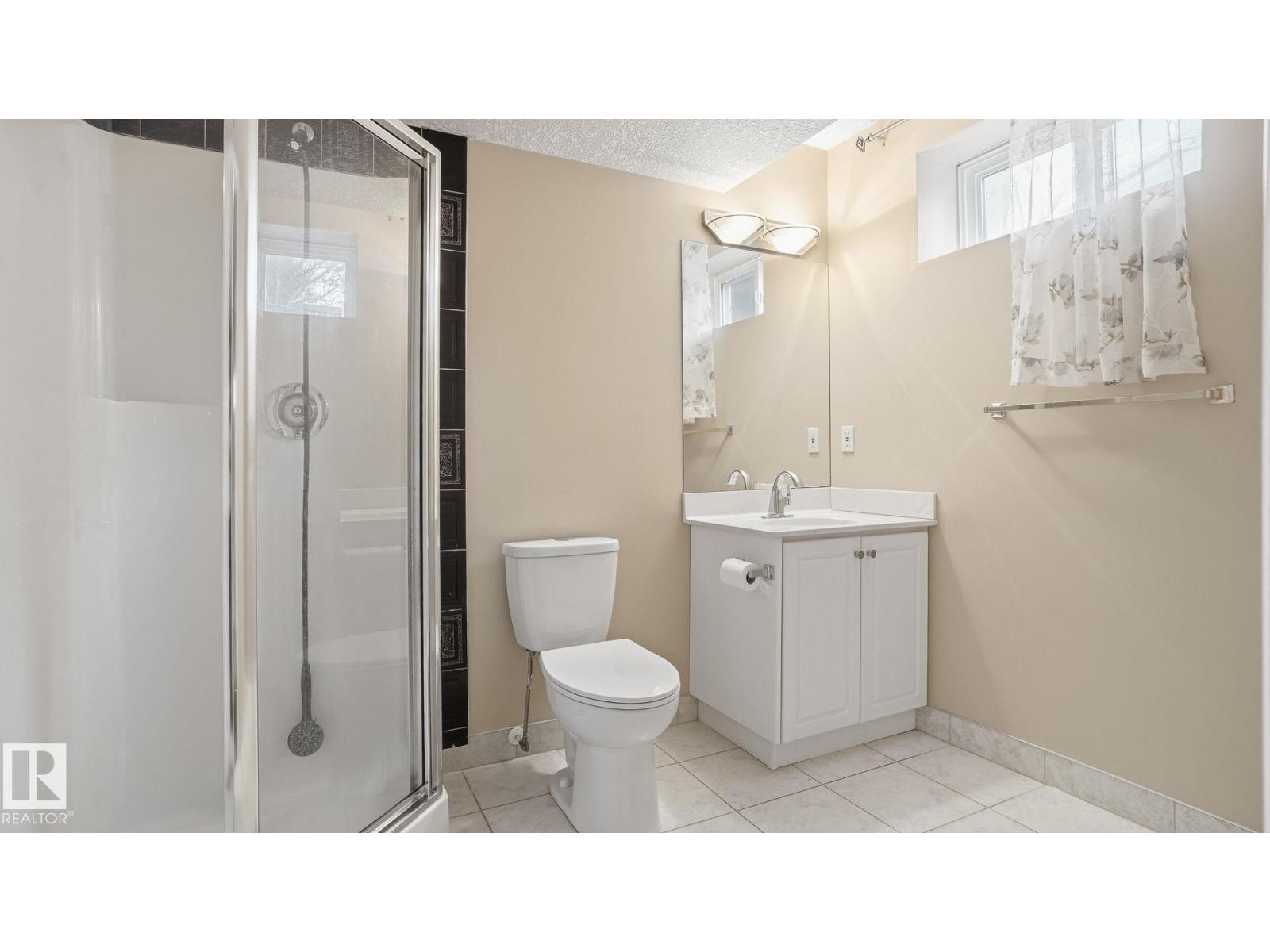 1007 Ormsby Cr Nw, Edmonton, Alberta  T5T 6G8 - Photo 43 - E4482663