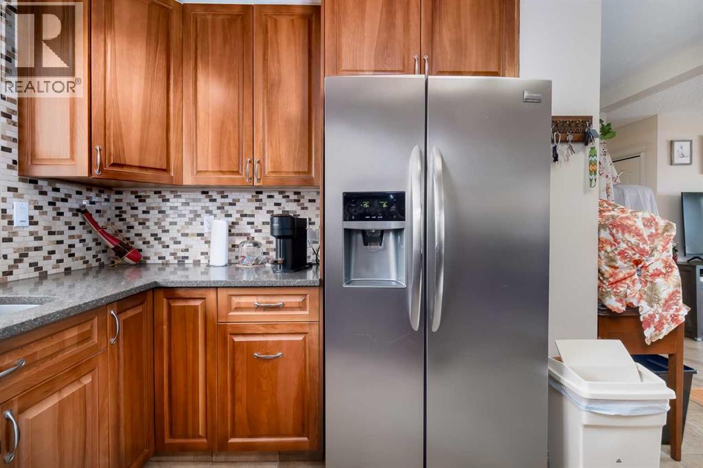 60 Doverview Place Se, Calgary, Alberta  T2B 1Z5 - Photo 10 - A2302406