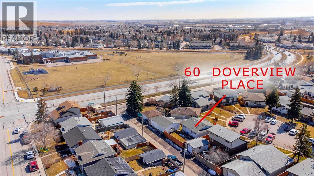 60 Doverview Place Se, Calgary, Alberta  T2B 1Z5 - Photo 2 - A2302406