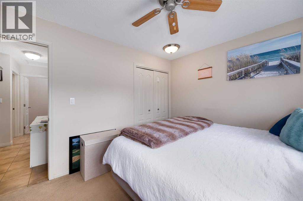 60 Doverview Place Se, Calgary, Alberta  T2B 1Z5 - Photo 16 - A2302406