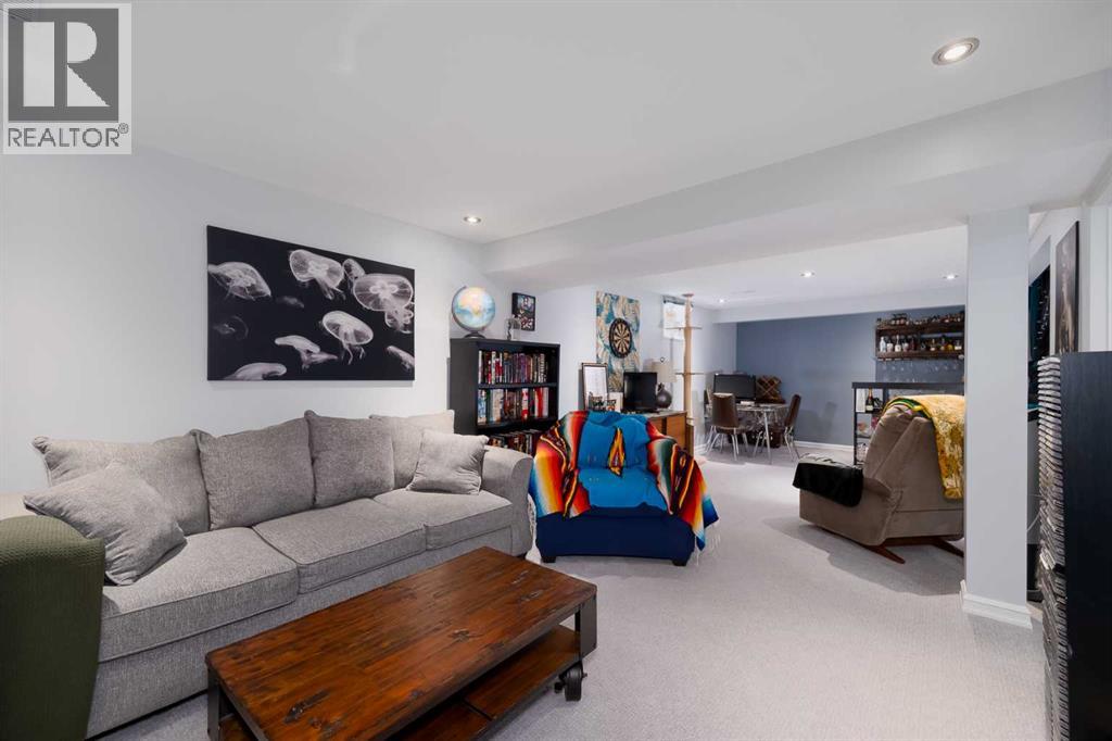 60 Doverview Place Se, Calgary, Alberta  T2B 1Z5 - Photo 24 - A2302406