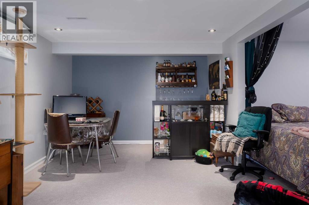 60 Doverview Place Se, Calgary, Alberta  T2B 1Z5 - Photo 27 - A2302406