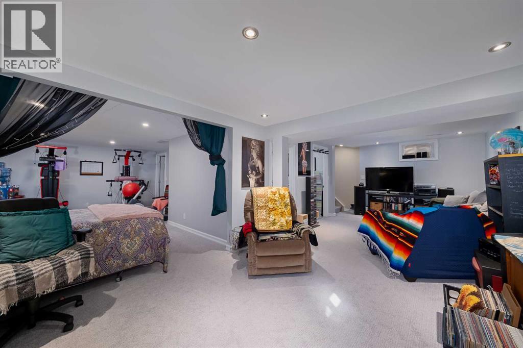 60 Doverview Place Se, Calgary, Alberta  T2B 1Z5 - Photo 26 - A2302406