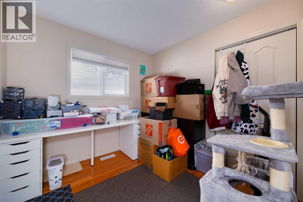 60 Doverview Place Se, Calgary, Alberta  T2B 1Z5 - Photo 19 - A2302406