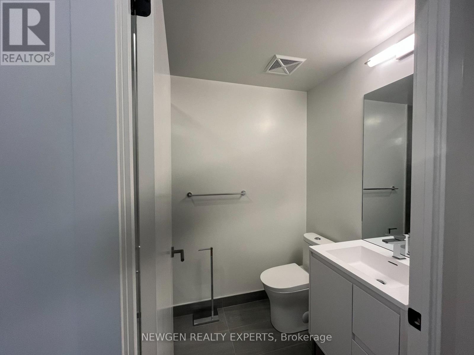 1505 - 5 Quarrington Lane, Toronto, Ontario  M3C 1H7 - Photo 6 - C13015404