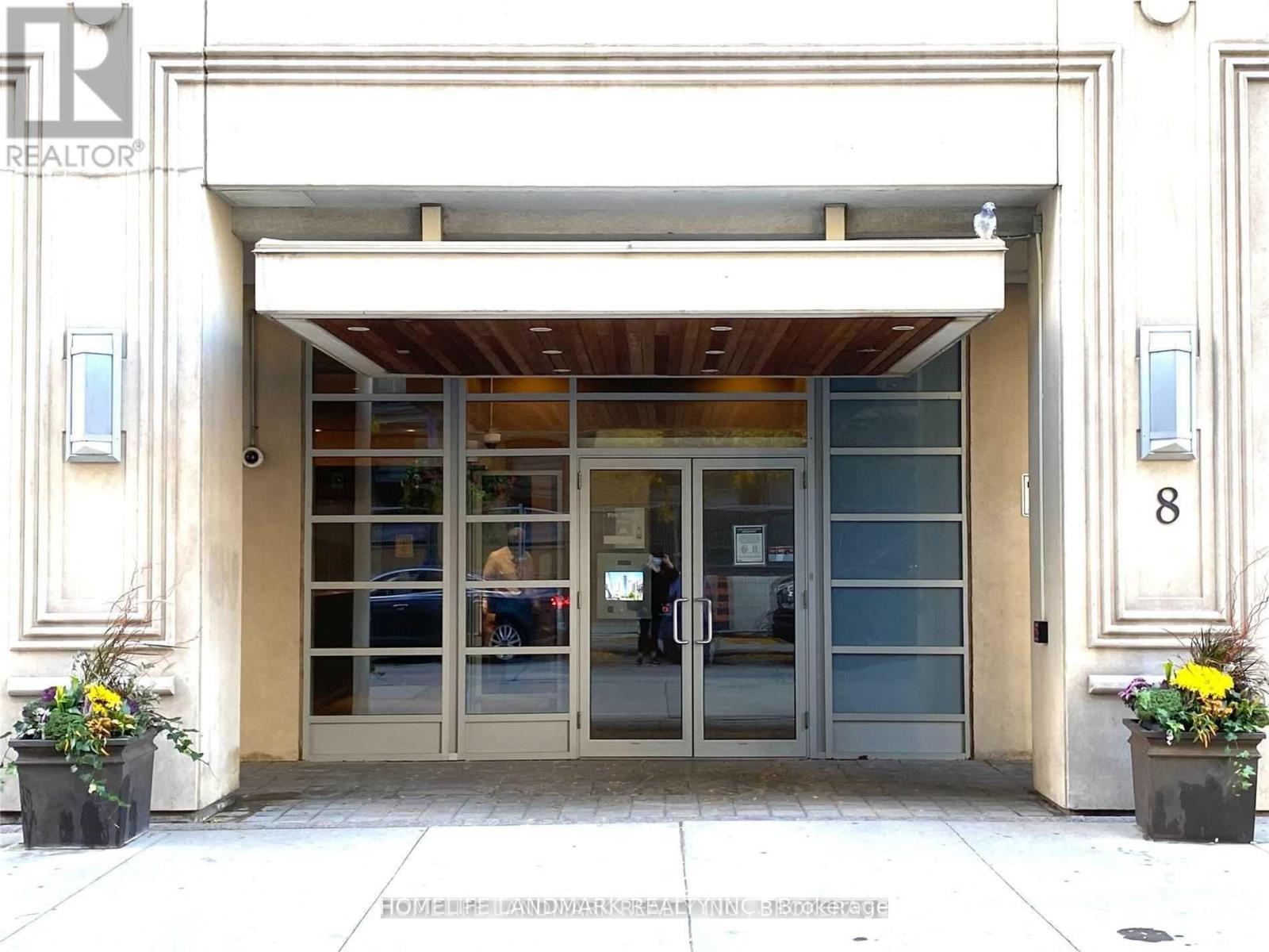 1009 - 8 SCOLLARD STREET, Toronto, Ontario