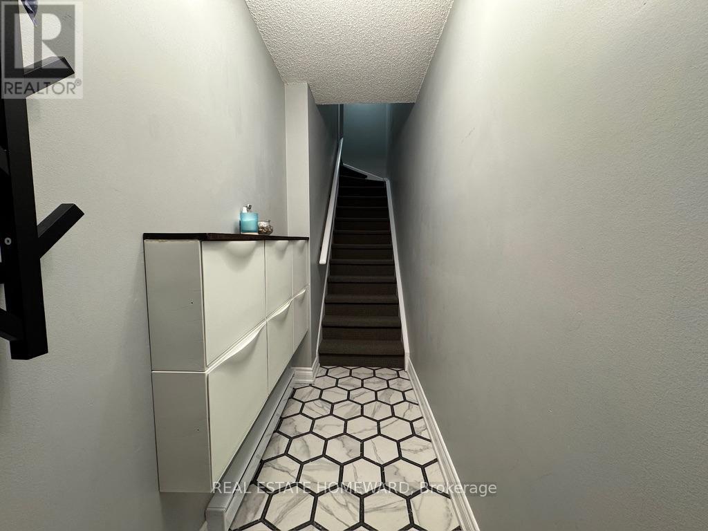 350 - 3 Everson Drive, Toronto, Ontario  M2N 7C2 - Photo 3 - C13015436