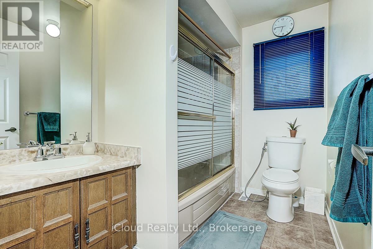 1114 Maple Gate Road, Pickering, Ontario  L1X 1B8 - Photo 18 - E13015420