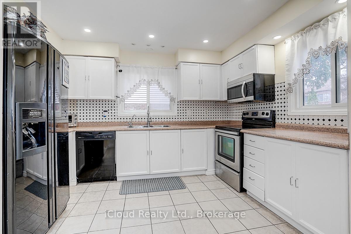 1114 Maple Gate Road, Pickering, Ontario  L1X 1B8 - Photo 9 - E13015420