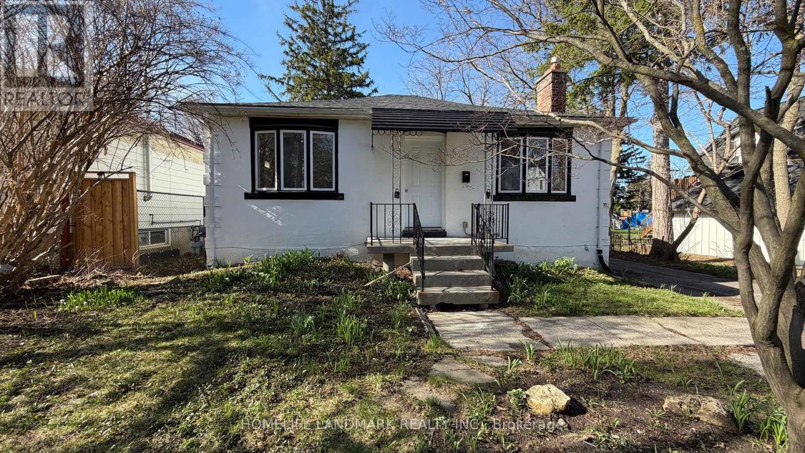 95 Roseview Avenue, Richmond Hill, Ontario  L4C 1C6 - Photo 2 - N13015428