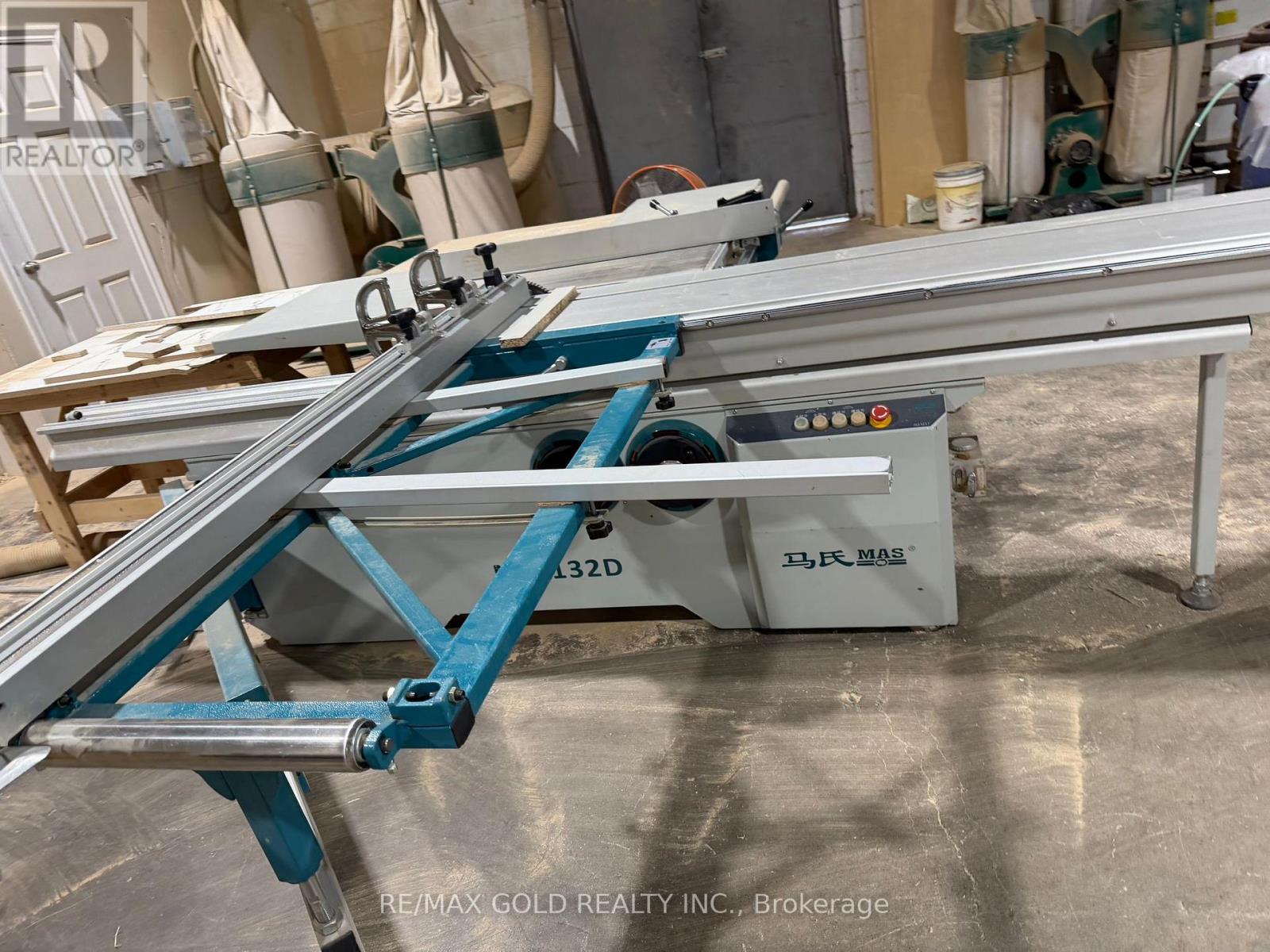 15-16 - 1645 SISMET ROAD, Mississauga, Ontario