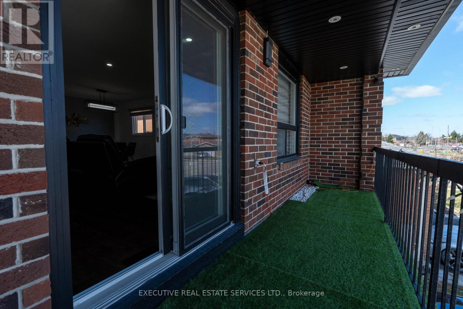 90 Hinchley Wood Grove, Brampton, Ontario  L6V 3M3 - Photo 32 - W13015434