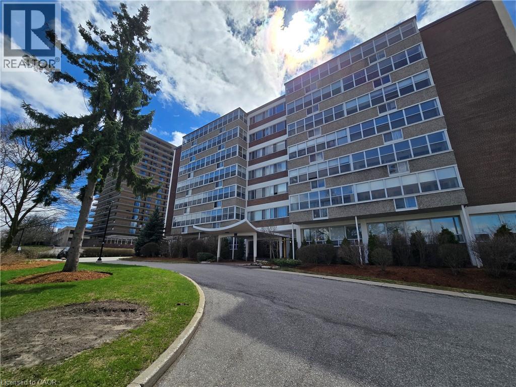 45 Westmount Road N Unit# 202, Waterloo, Ontario  N2L 2R3 - Photo 2 - 40813343