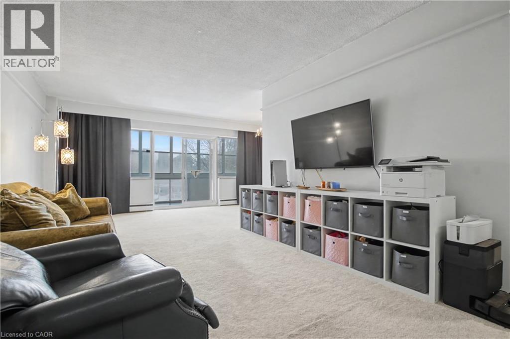 45 Westmount Road N Unit# 202, Waterloo, Ontario  N2L 2R3 - Photo 11 - 40813343