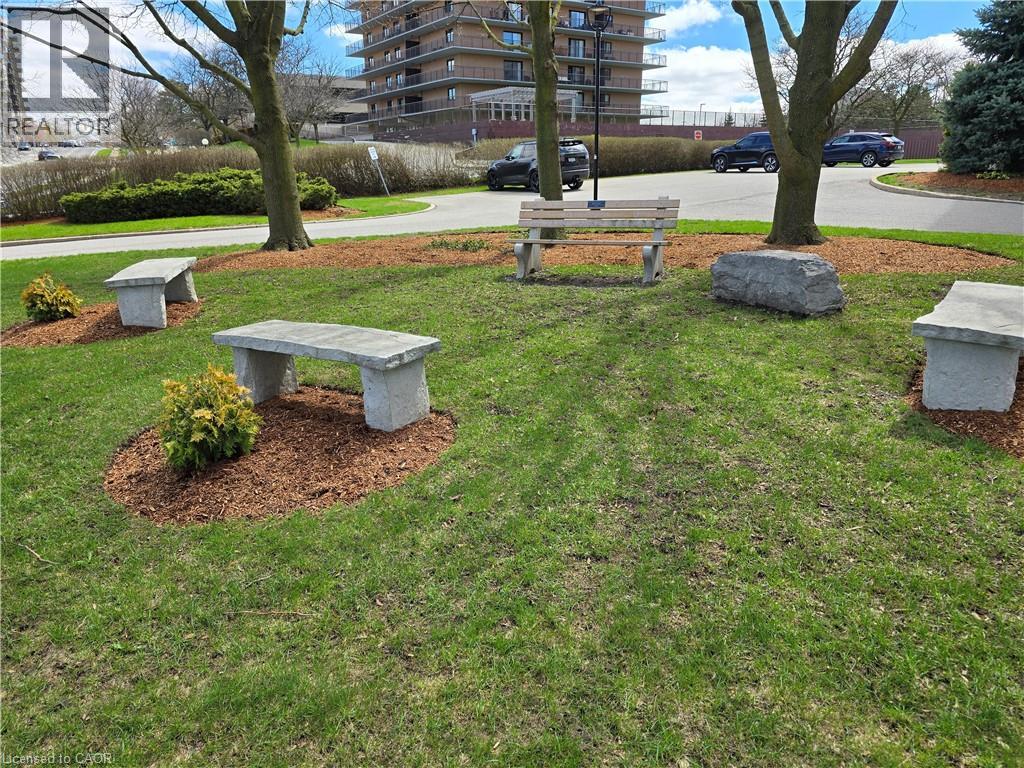 45 Westmount Road N Unit# 202, Waterloo, Ontario  N2L 2R3 - Photo 4 - 40813343