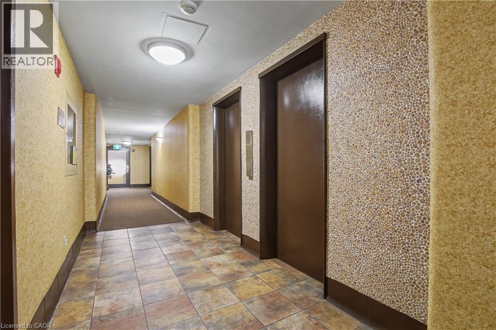 45 Westmount Road N Unit# 202, Waterloo, Ontario  N2L 2R3 - Photo 7 - 40813343