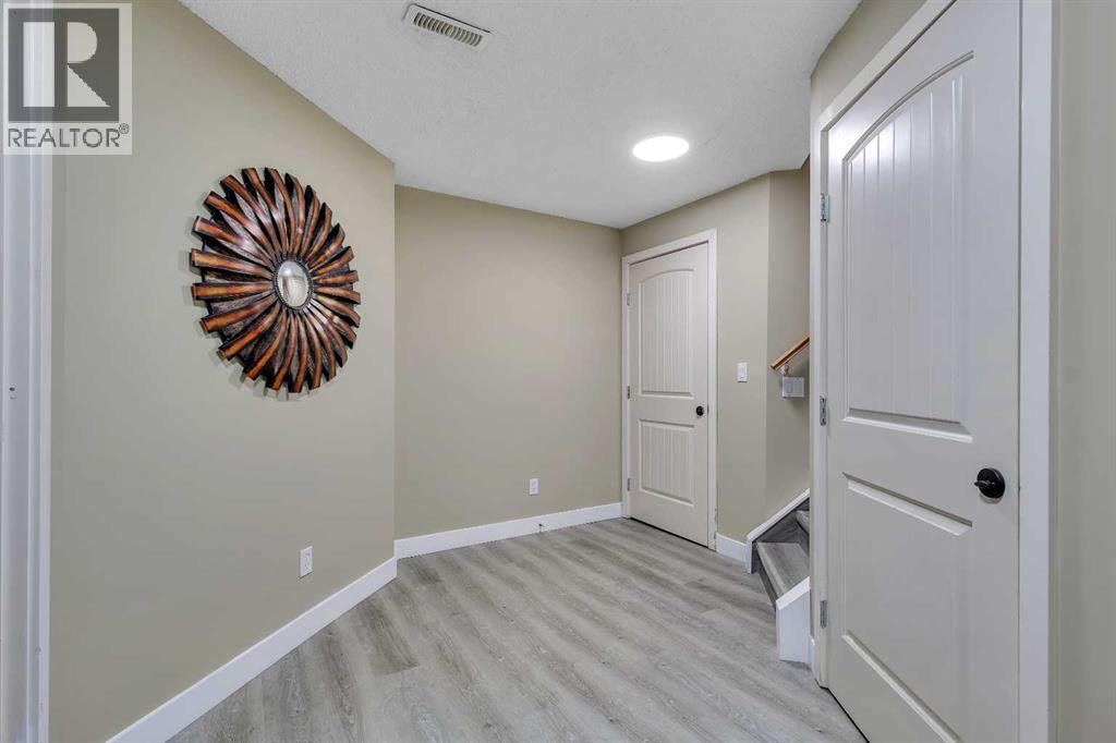 135 Panatella Close Nw, Calgary, Alberta  T3K 6C9 - Photo 29 - A2283966