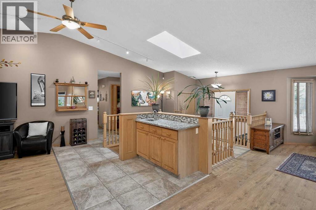 80 Deerbrook Road Se, Calgary, Alberta  T2J 6L6 - Photo 3 - A2302425