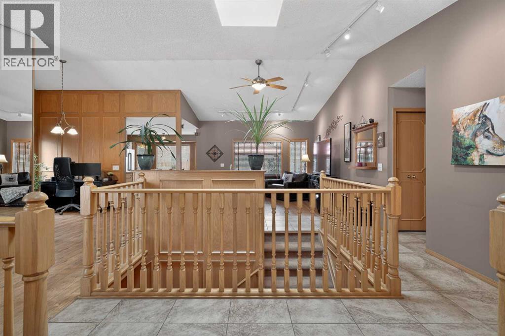 80 Deerbrook Road Se, Calgary, Alberta  T2J 6L6 - Photo 7 - A2302425