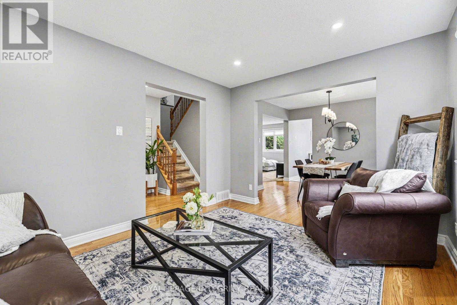 15 Raftus Square, Ottawa, Ontario  K2J 2K9 - Photo 4 - X13015398