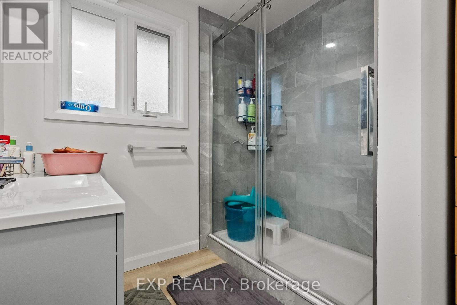 692 Claude Street, Ottawa, Ontario  K1K 2S2 - Photo 10 - X13015458