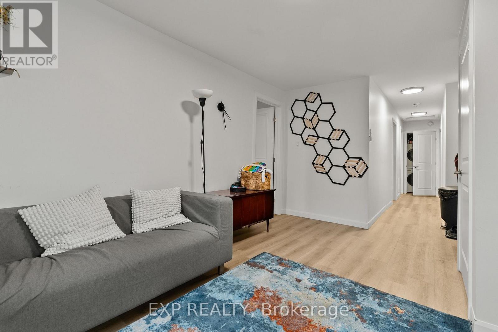 692 Claude Street, Ottawa, Ontario  K1K 2S2 - Photo 5 - X13015458