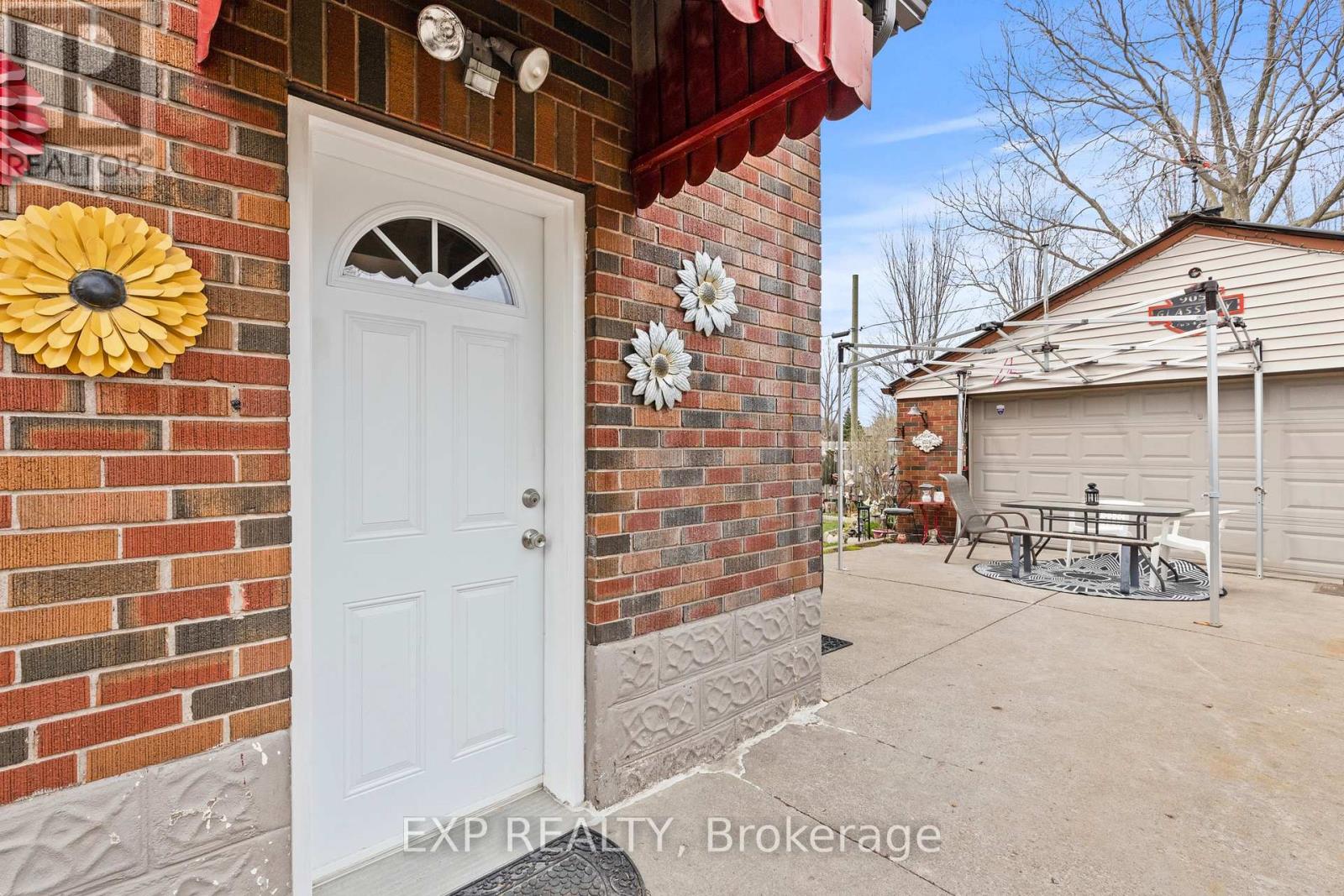 5367 Kitchener Street, Niagara Falls, Ontario  L2G 1B6 - Photo 19 - X13015440