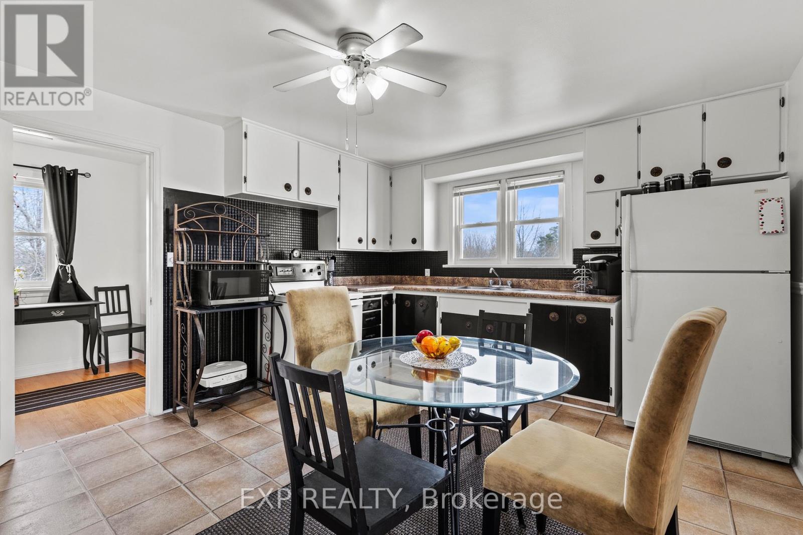 5367 Kitchener Street, Niagara Falls, Ontario  L2G 1B6 - Photo 32 - X13015440