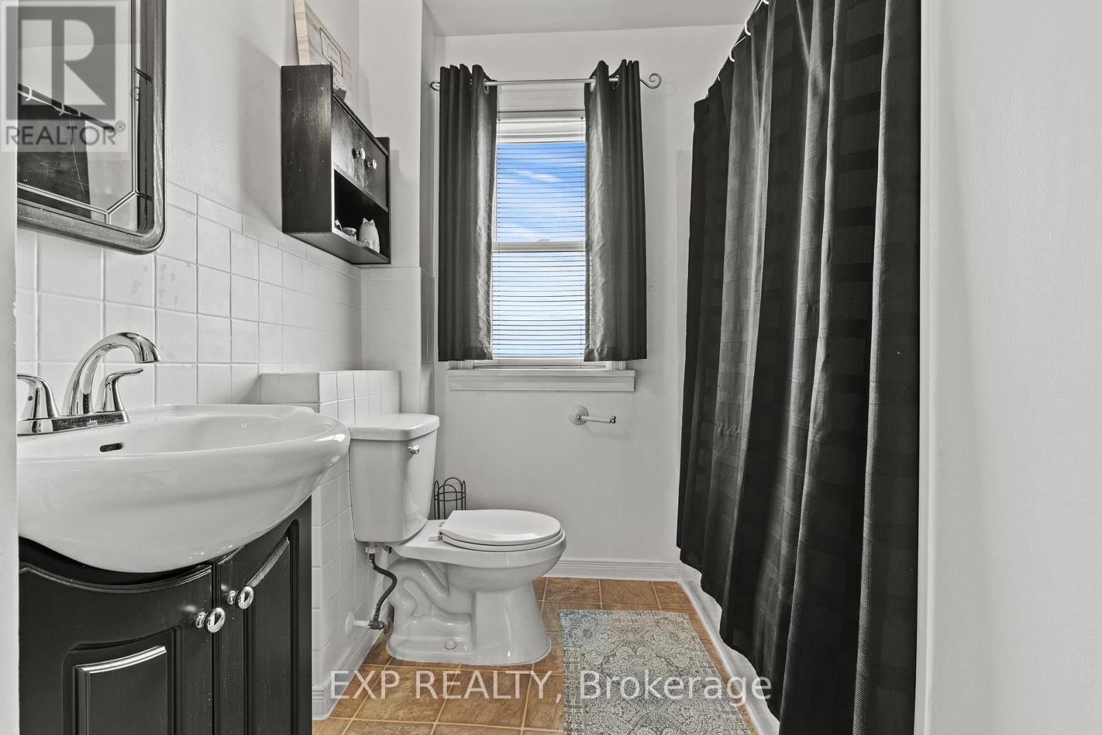 5367 Kitchener Street, Niagara Falls, Ontario  L2G 1B6 - Photo 33 - X13015440