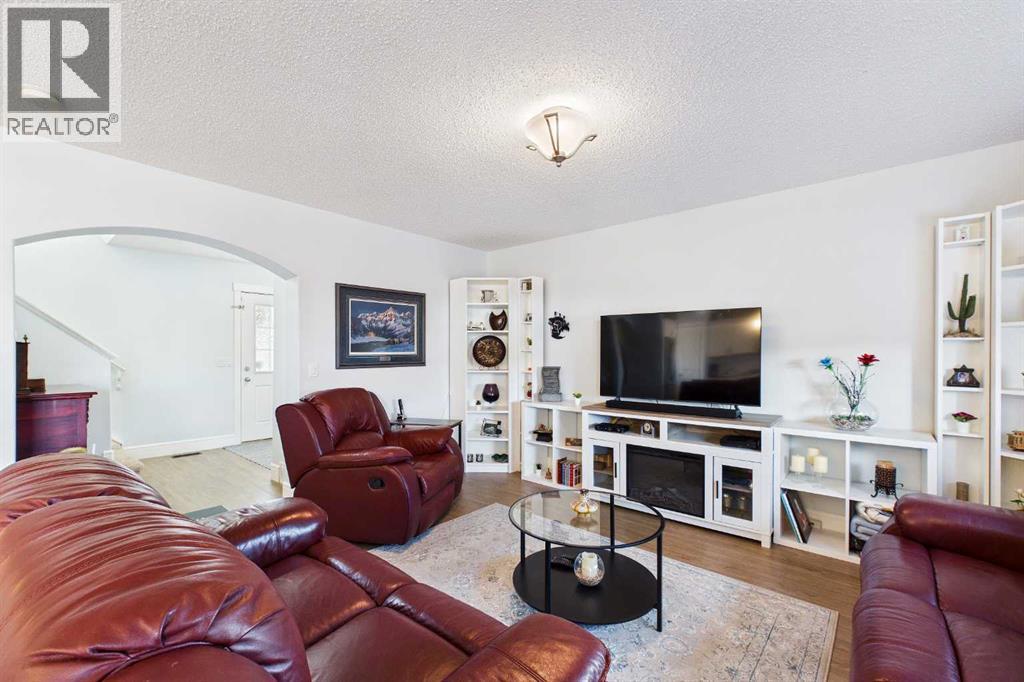 2164 Sagewood Heights Sw, Airdrie, Alberta  T4B 3N4 - Photo 5 - A2300228