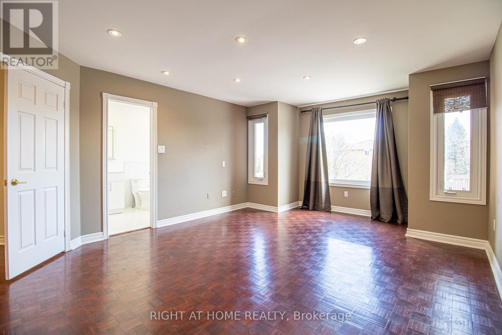 24 Forestside Road, Richmond Hill, Ontario  L4C 9V2 - Photo 17 - N13015442